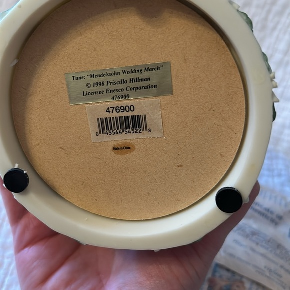 Cherished Teddies Wedding Musical - Picture 6 of 9